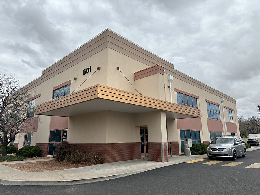 An outside view of the Truman Health Services Roswell location